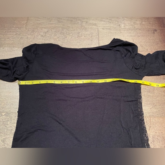 Zara size medium low back lace 3/4 sleeve shirt - Picture 4 of 5